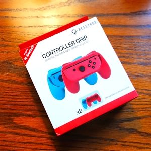 NWT Nintendo Switch Joy-con Controller Grip